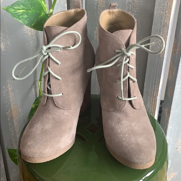 Steve Madden Suede wedge heel lace up boots - Picture 2 of 11